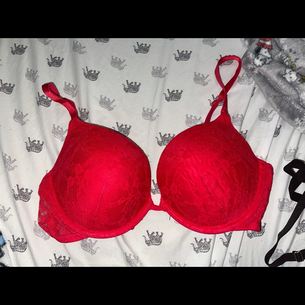 Brand new VS bra 38C